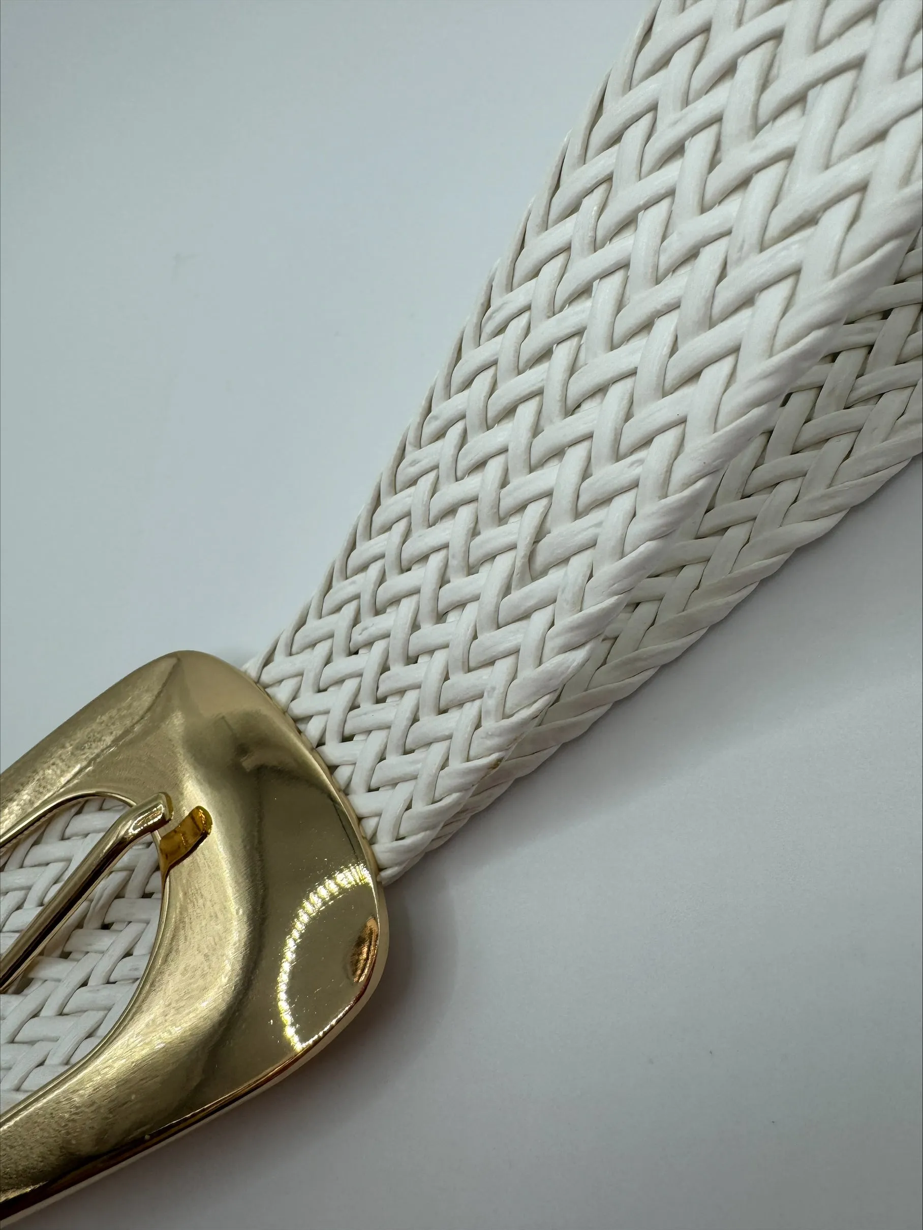 Dallas Woven White Buckle Belt