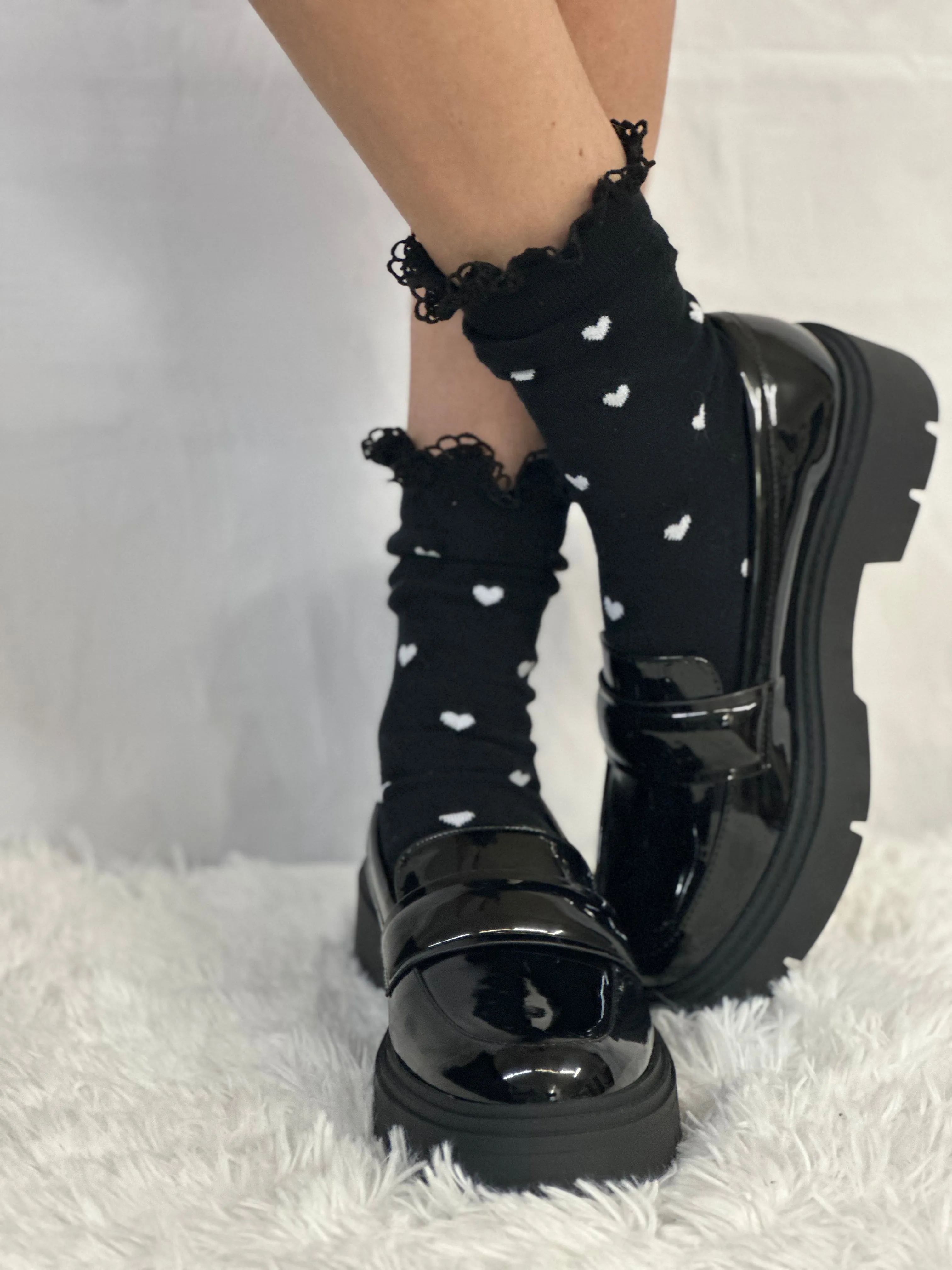 HEARTS DELIGHT  lace top heart ankle sock - black